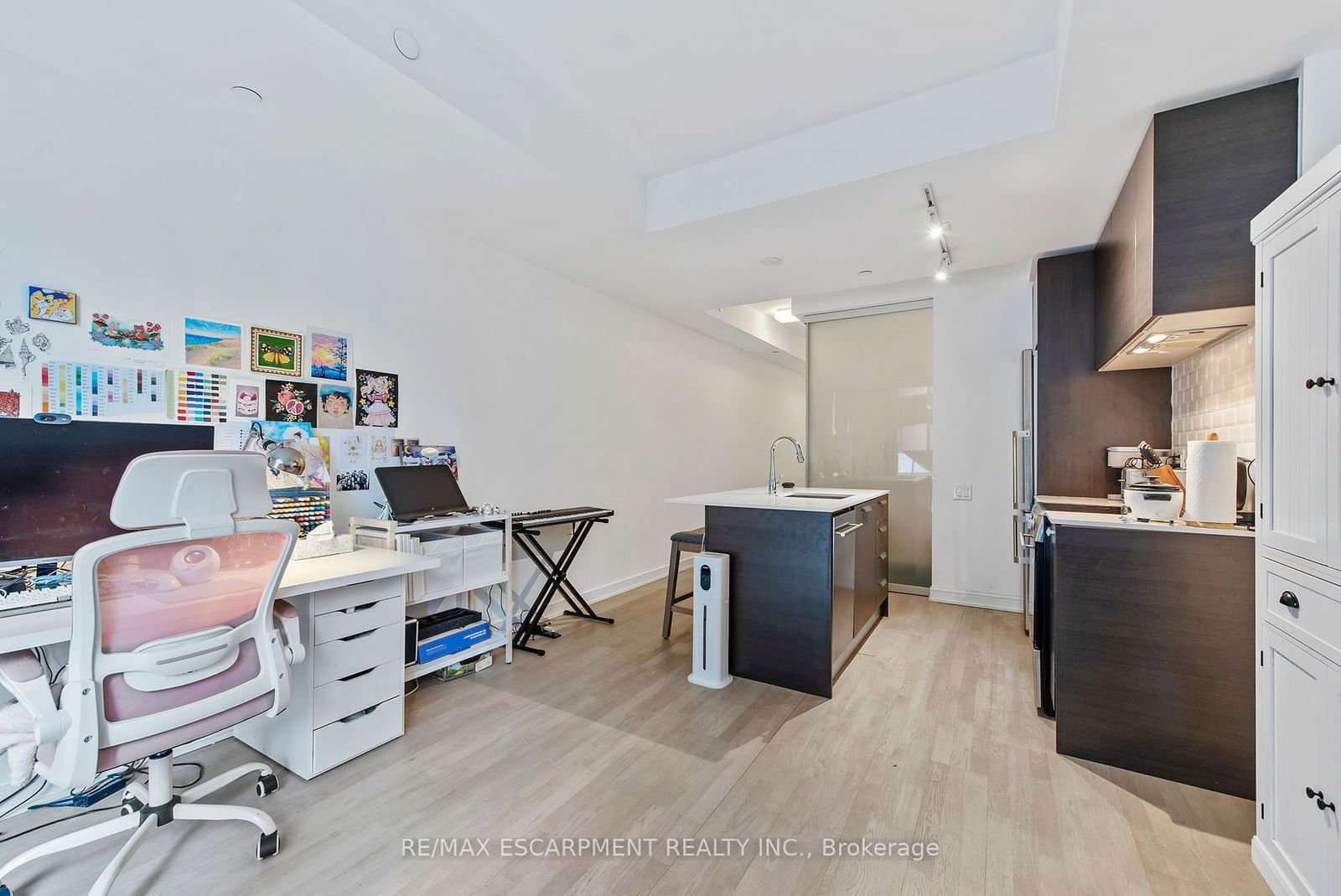 57 St Joseph St, unit 206 for sale