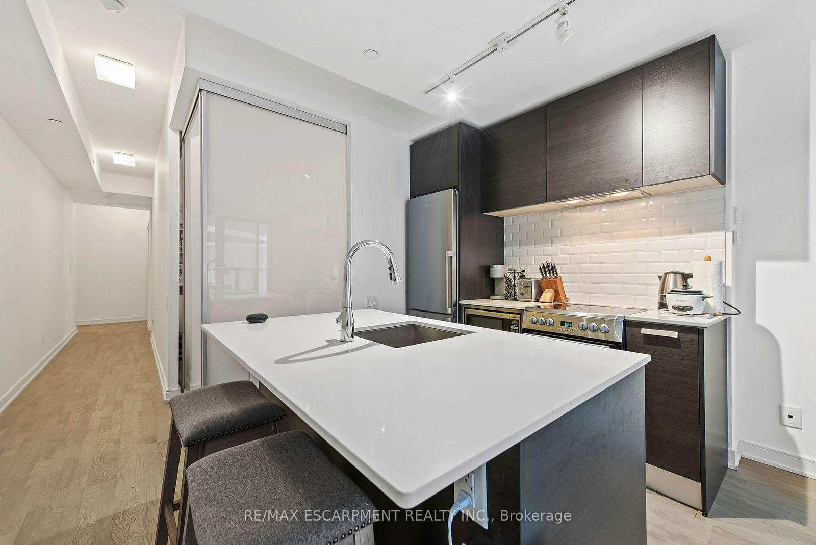 57 St Joseph St, unit 206 for sale