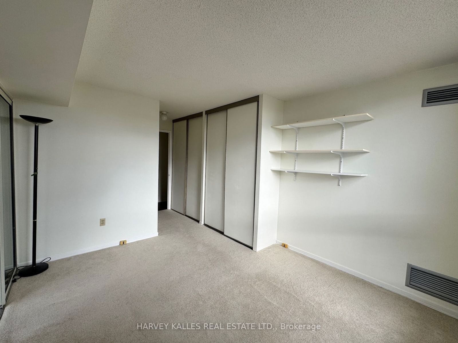 5 Kenneth Ave, unit 1706 for sale