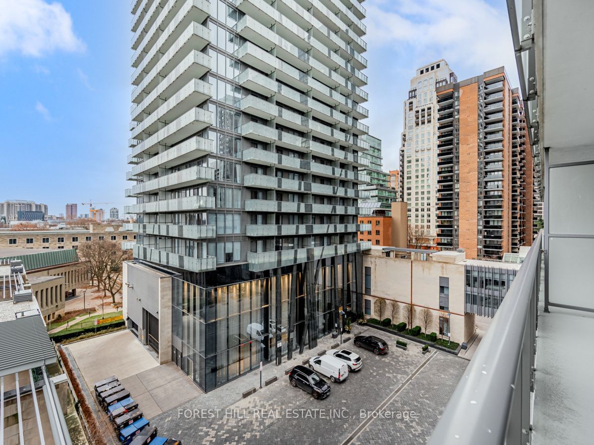 1080 Bay St, unit 505 for sale