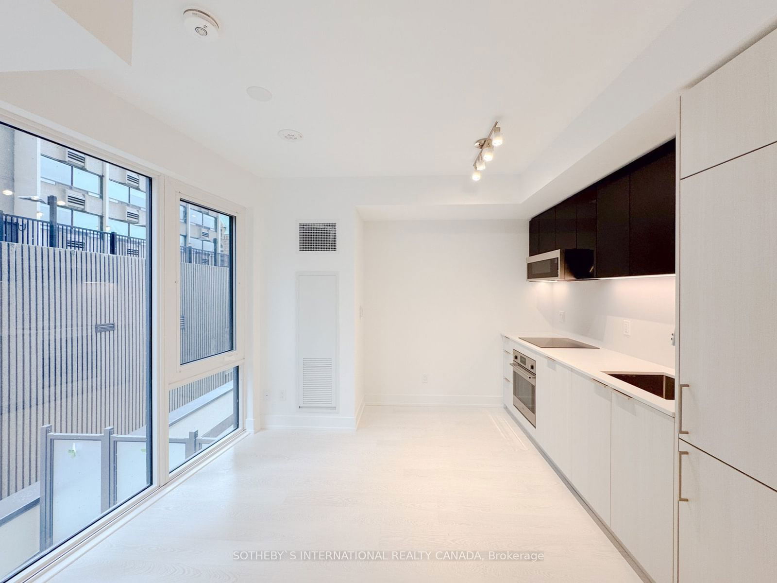 308 Jarvis St, unit 410 for rent