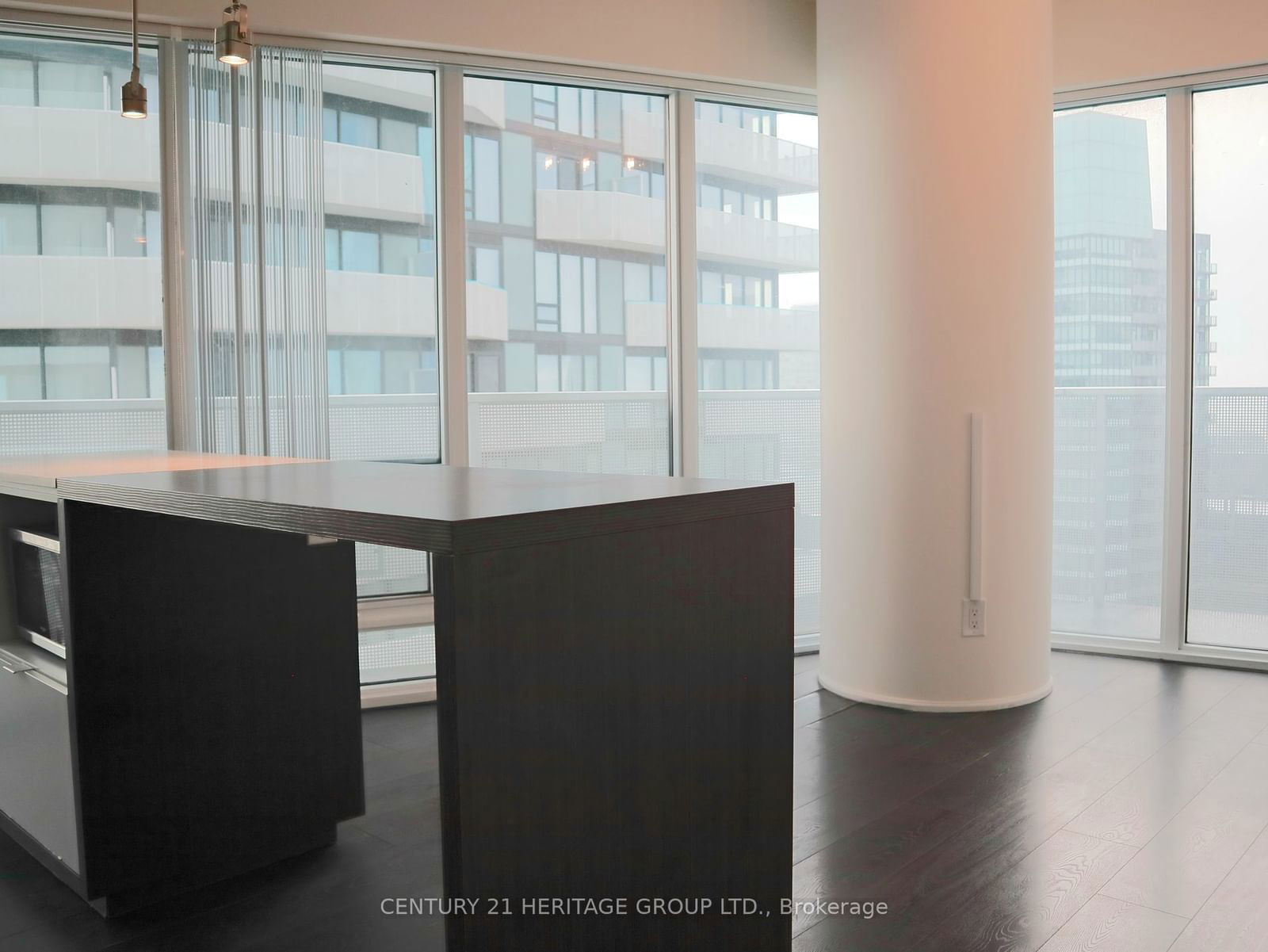 88 Harbour St, unit 5202 for rent