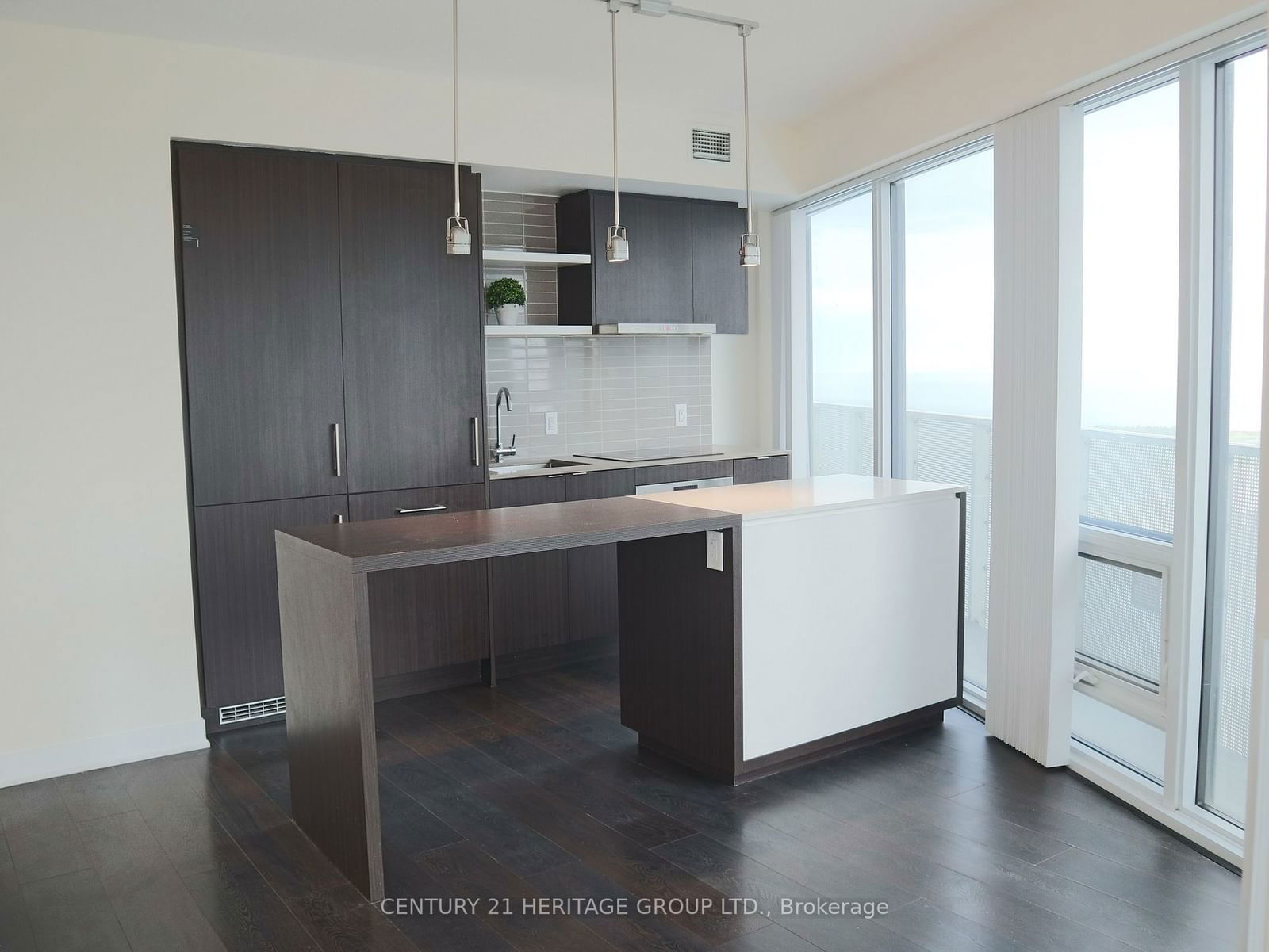 88 Harbour St, unit 5202 for rent