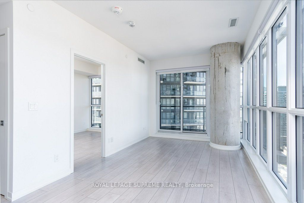 49 East Liberty St, unit 1909 for rent