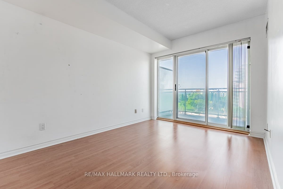 600 Queens Quay W, unit 930 for rent