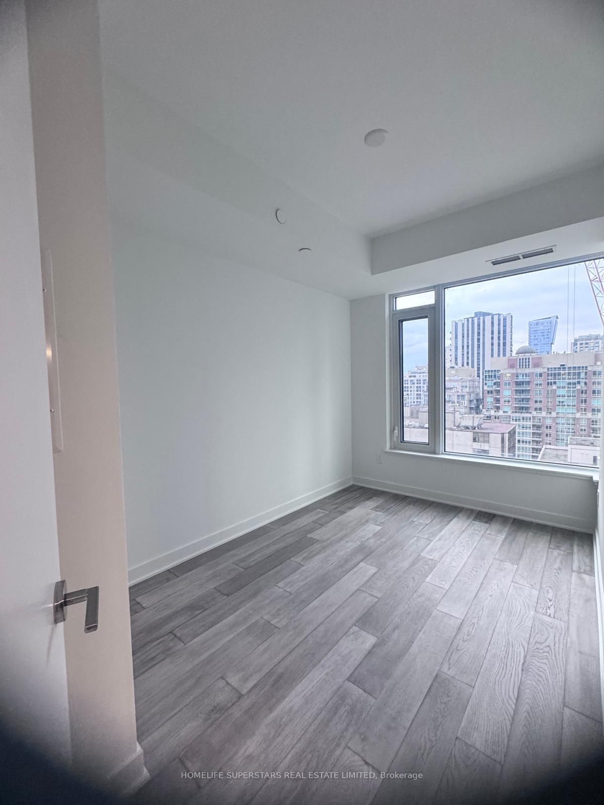 11 Yorkville Ave, unit 1201 for rent