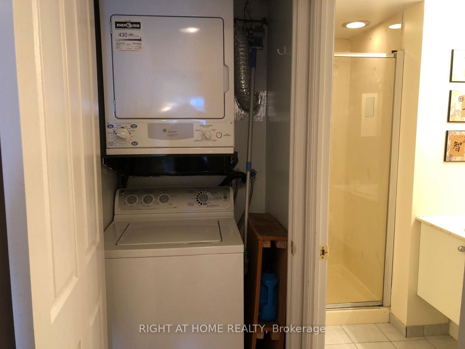 18 Hollywood Ave, unit Ph106 for rent