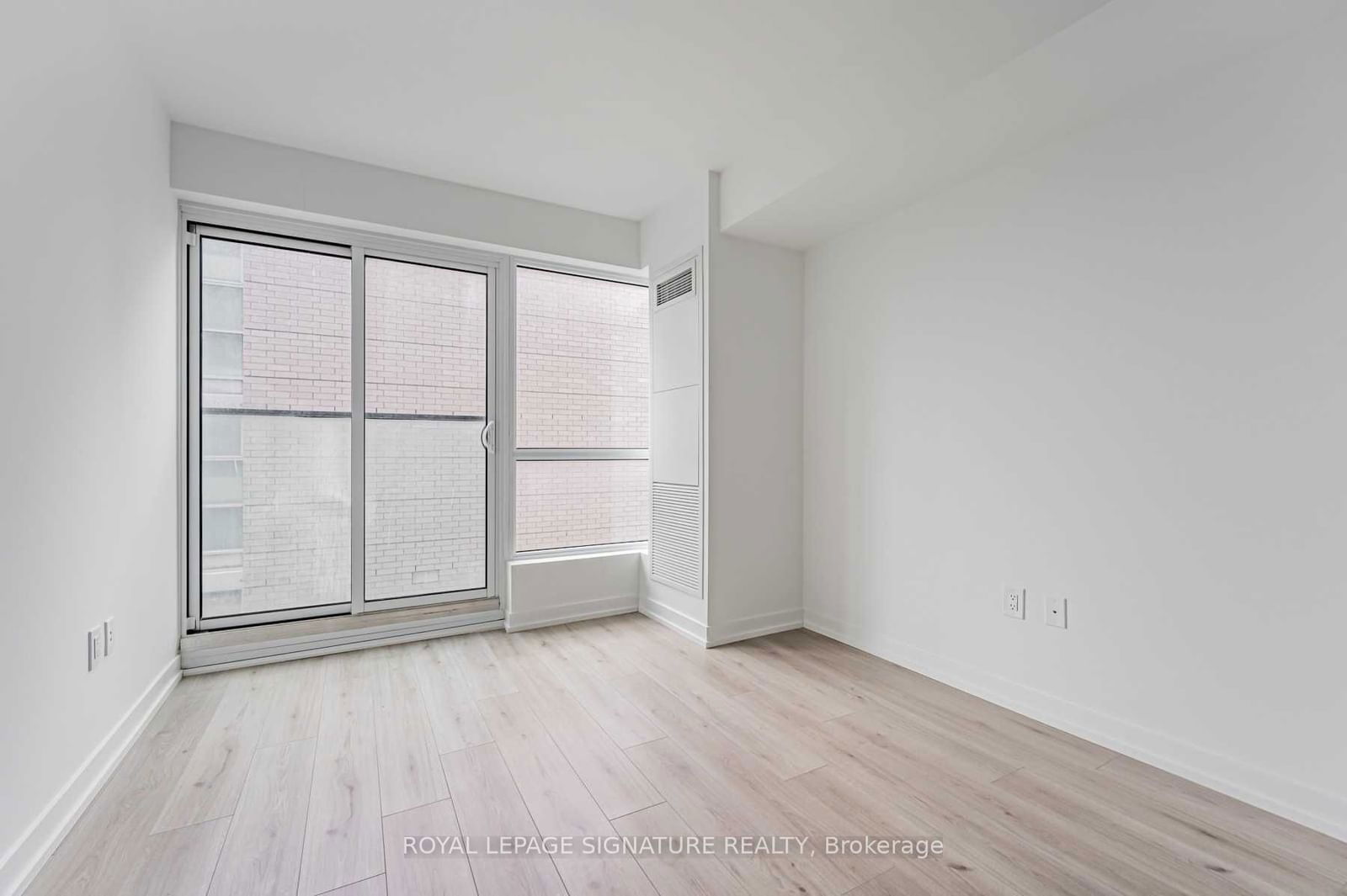 395 Bloor St E, unit 1210 for rent