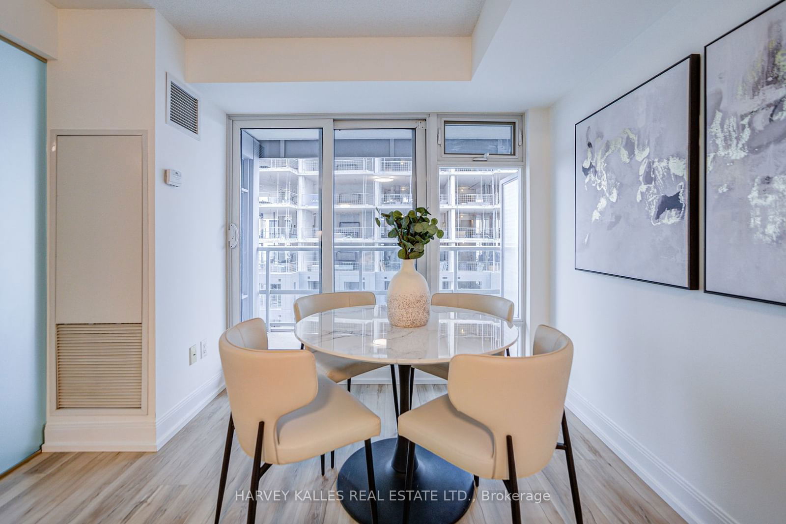 2181 Yonge St, unit 2503 for sale