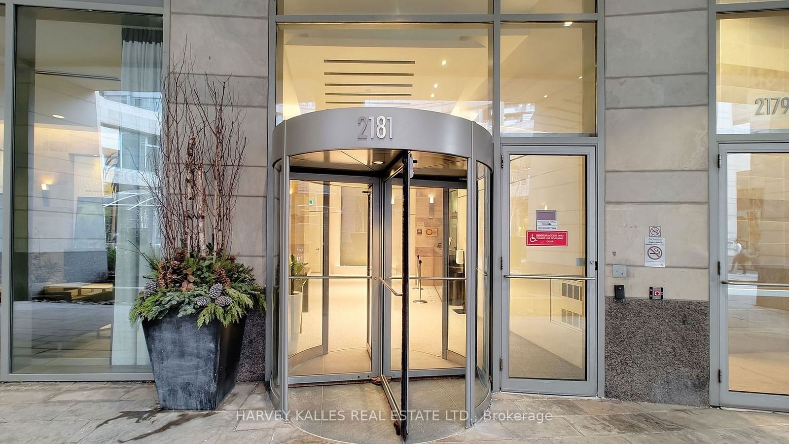 2181 Yonge St, unit 2503 for sale