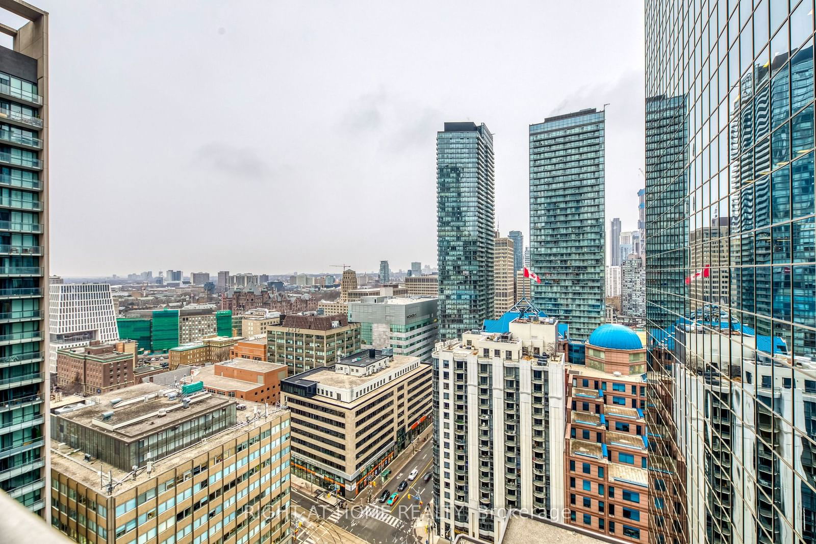 763 Bay St, unit 2702 for sale