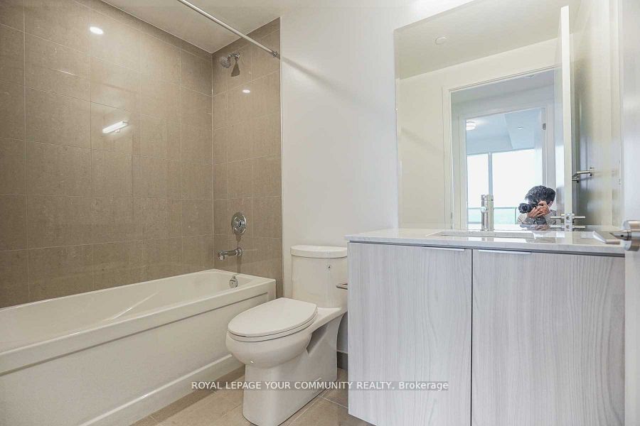 15 Queens Quay E, unit 2210 for rent