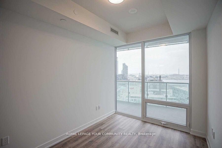 15 Queens Quay E, unit 2210 for rent