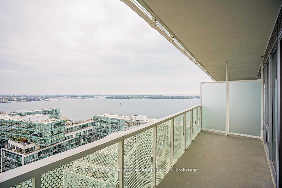 15 Queens Quay E, unit 2210 for rent