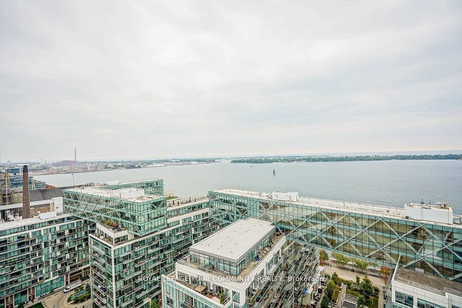 15 Queens Quay E, unit 2210 for rent