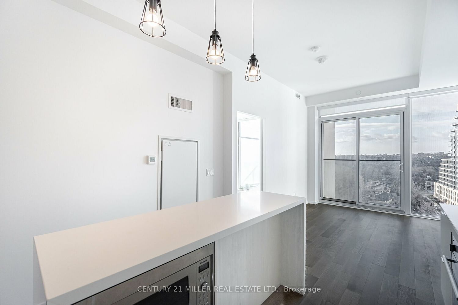 8 Hillsdale Ave, unit 1120 for sale