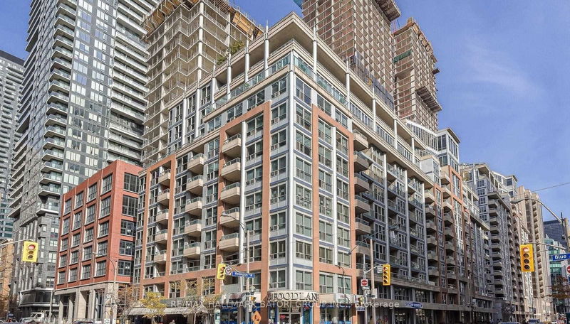 270 Wellington St W, unit 511 for rent