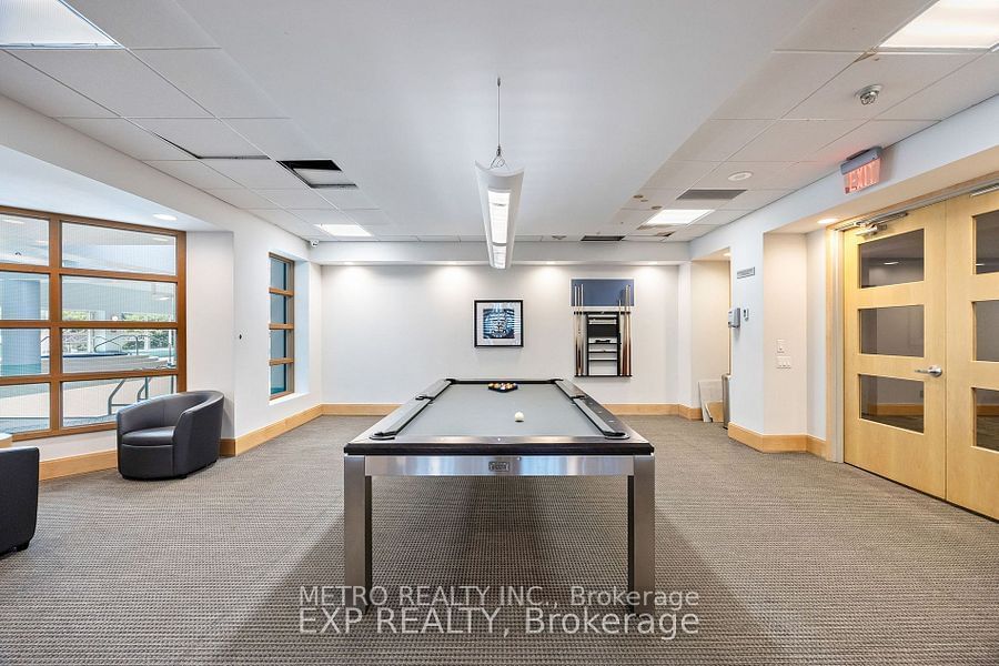 10 Yonge St, unit #2812 for rent