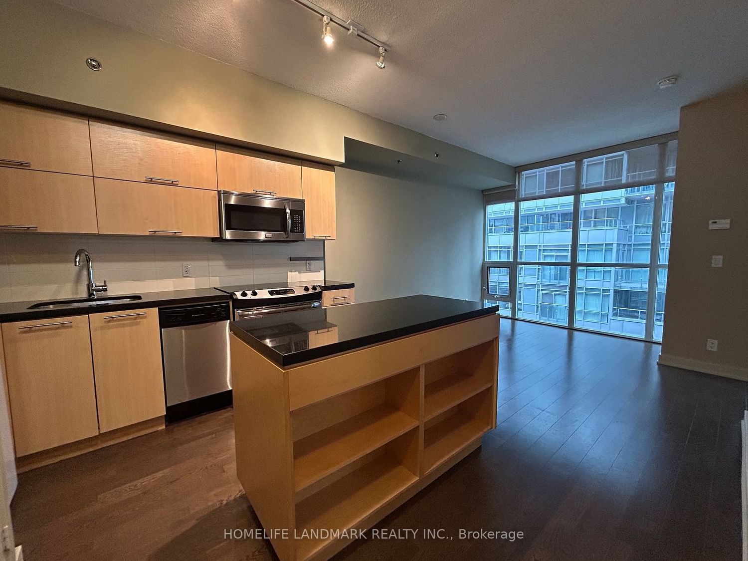 21 Nelson St, unit 1008 for rent