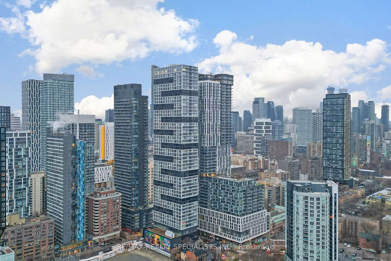 181 Dundas St E, unit 4909 for sale