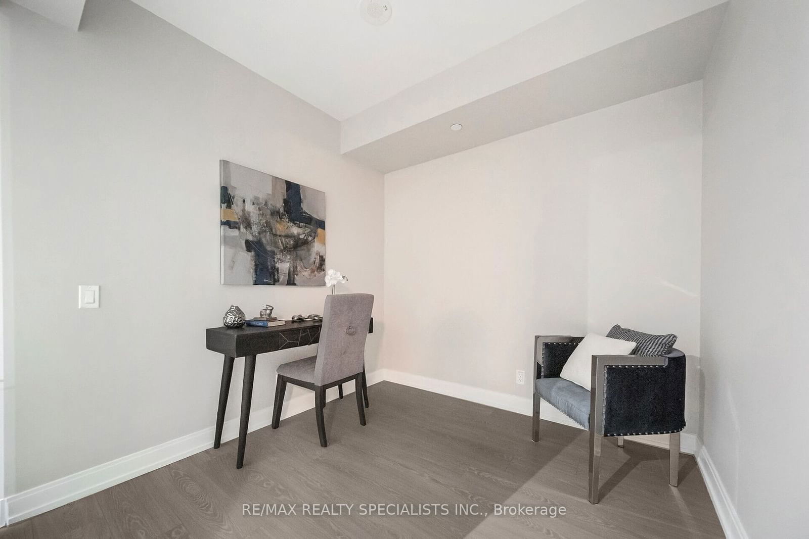 181 Dundas St E, unit 4909 for sale