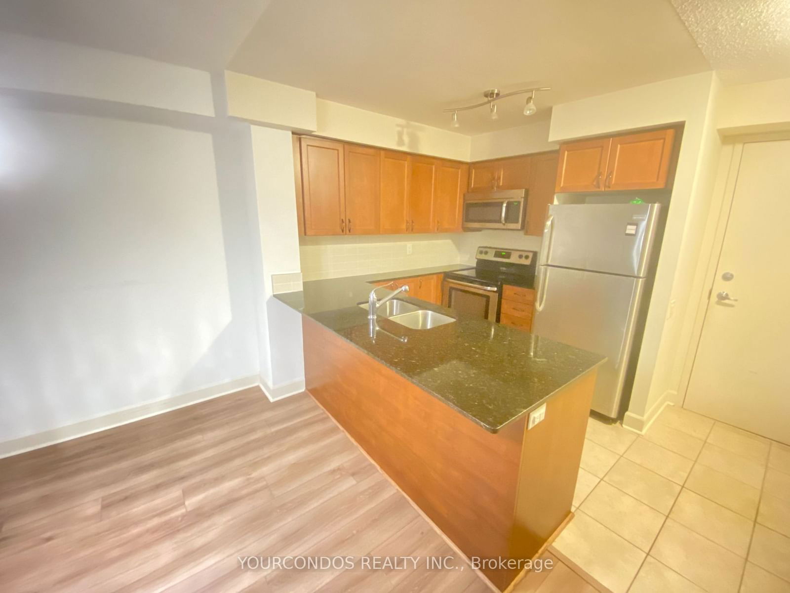 525 Wilson Ave, unit 829 for rent