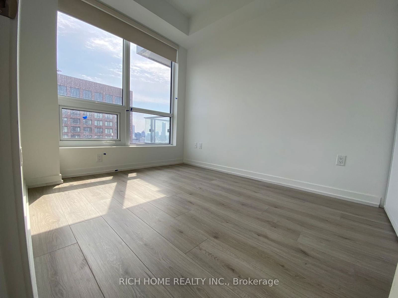 395 Bloor St E, unit 4810 for rent