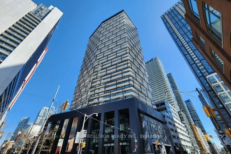 125 Peter St, unit 2410 for rent