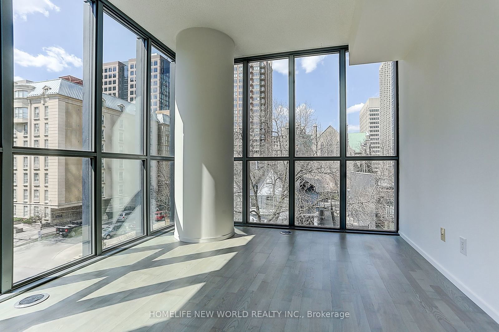 101 Charles St E, unit 406 for rent