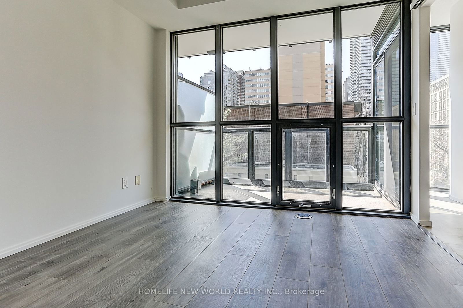 101 Charles St E, unit 406 for rent