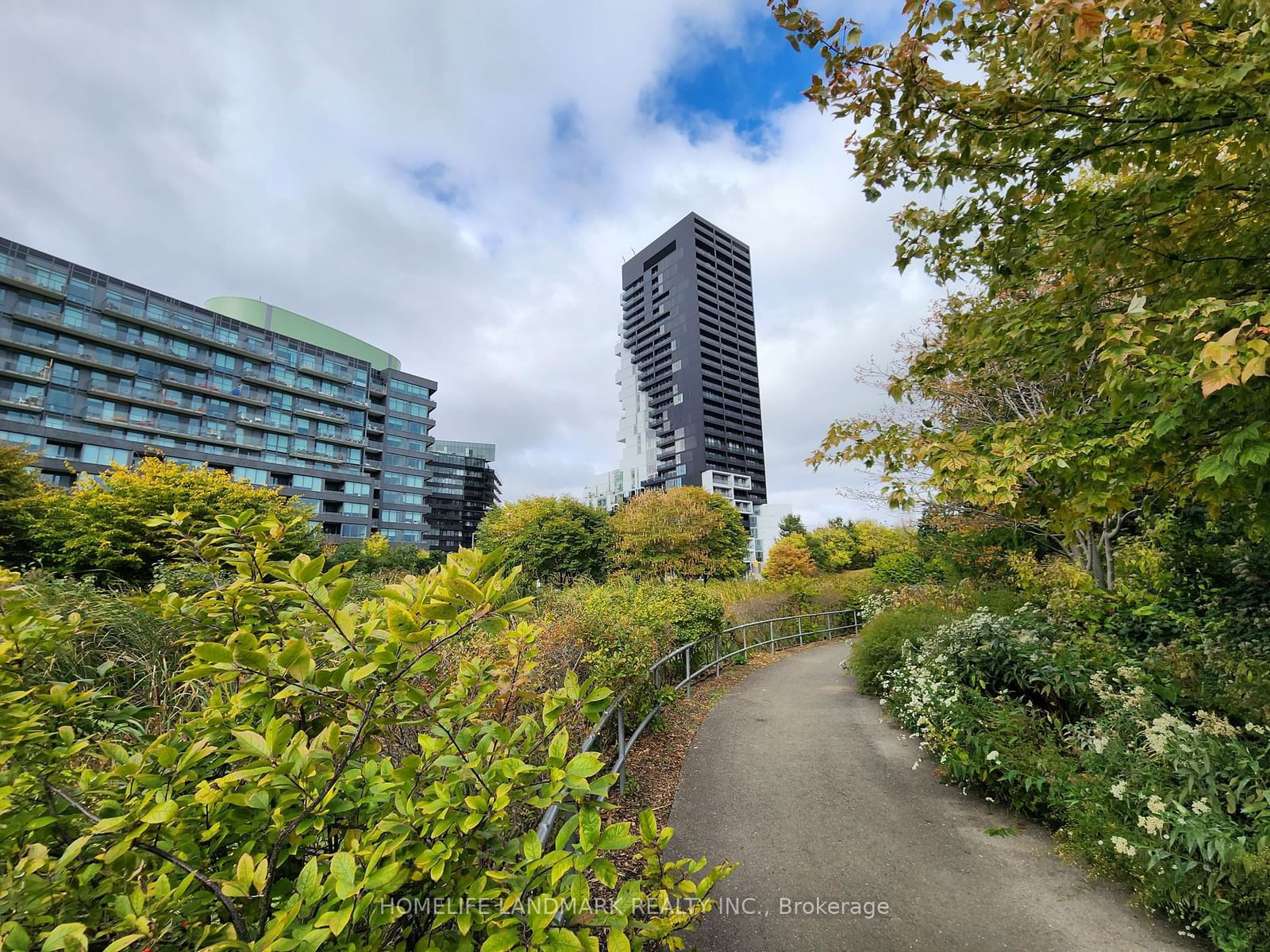 170 Bayview Ave, unit 311 for rent