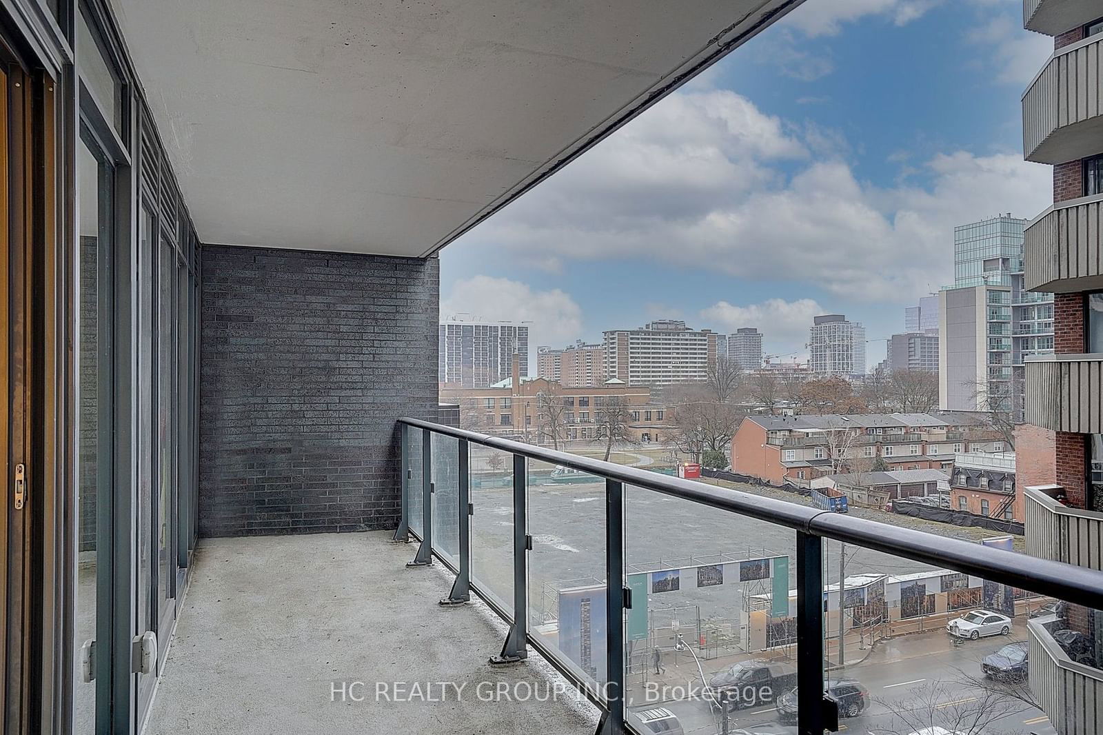 159 Dundas St E, unit 607 for sale