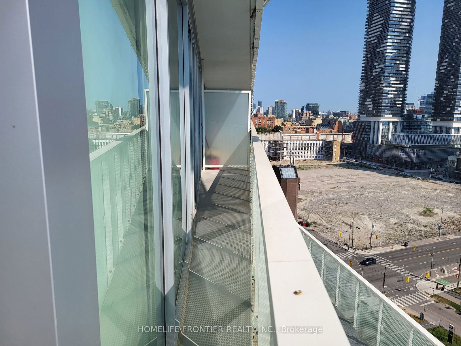 15 Queens Quay E, unit 1302 for sale