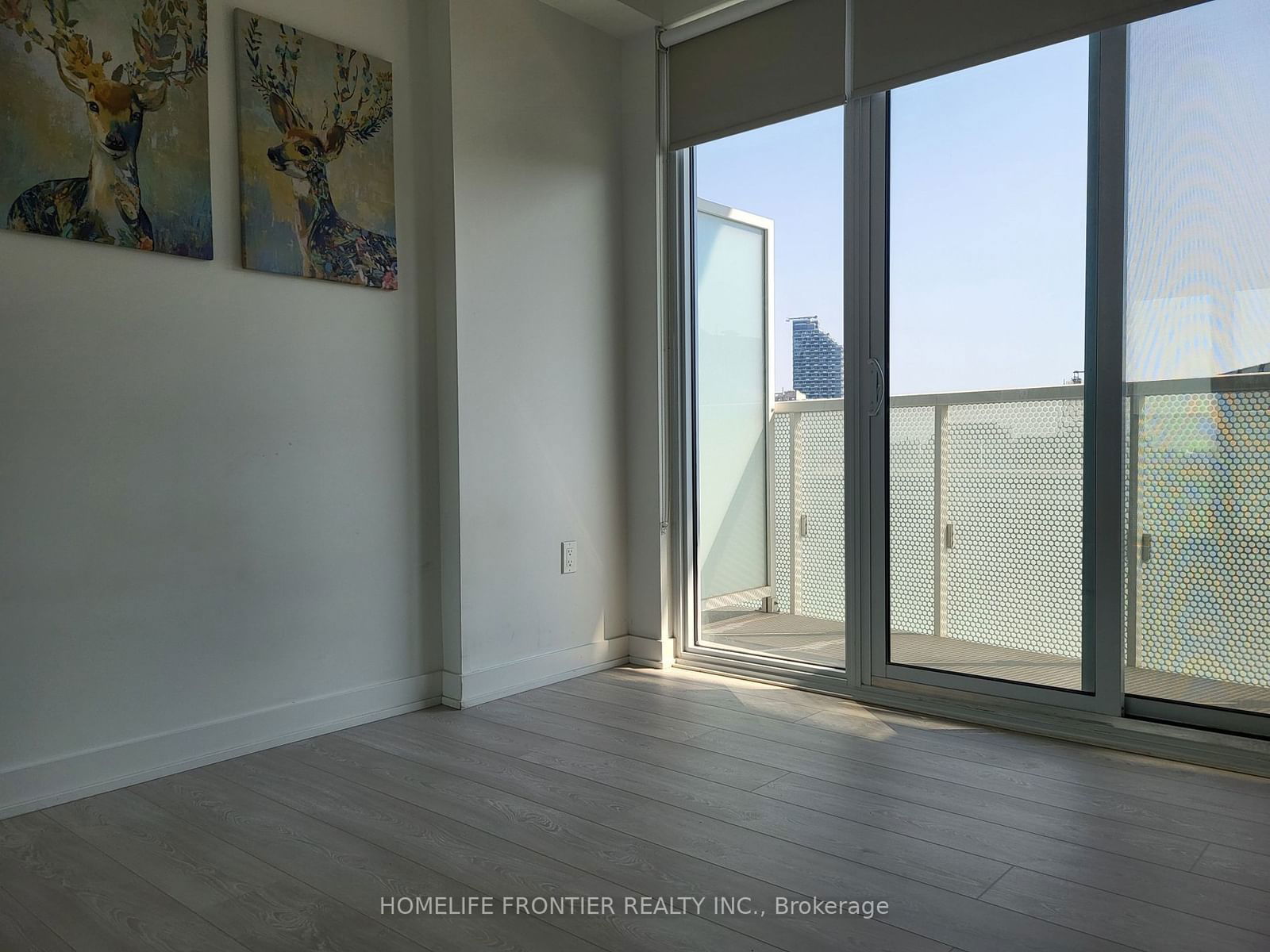 15 Queens Quay E, unit 1302 for sale