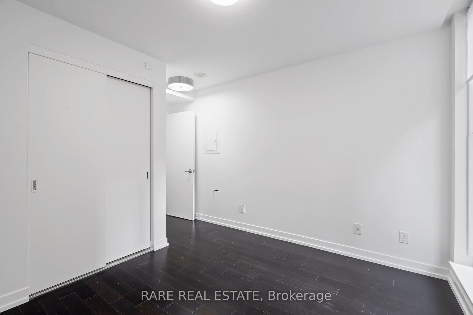 21 Widmer St, unit 621 for rent