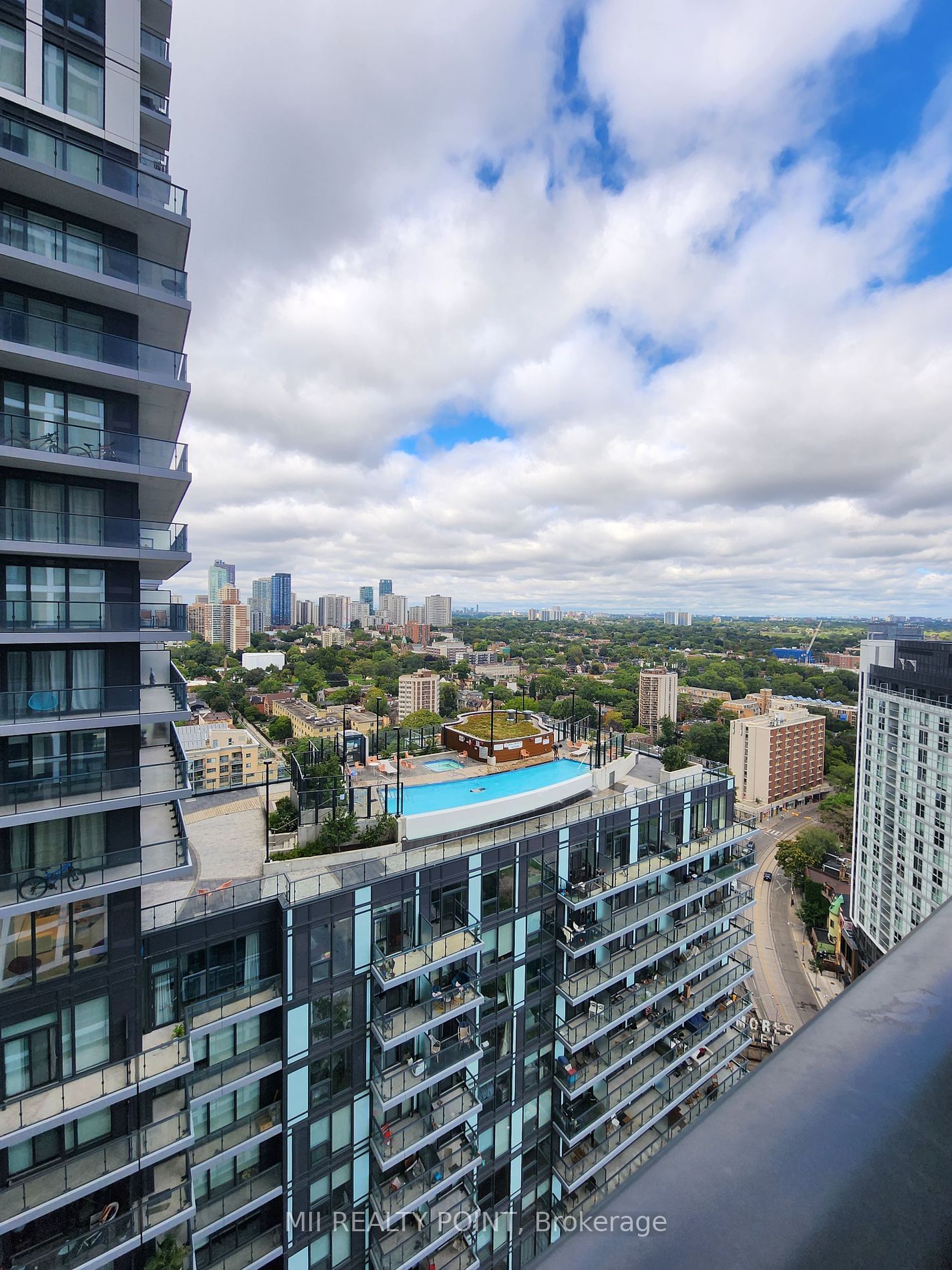 181 Dundas St, unit 2602 for rent