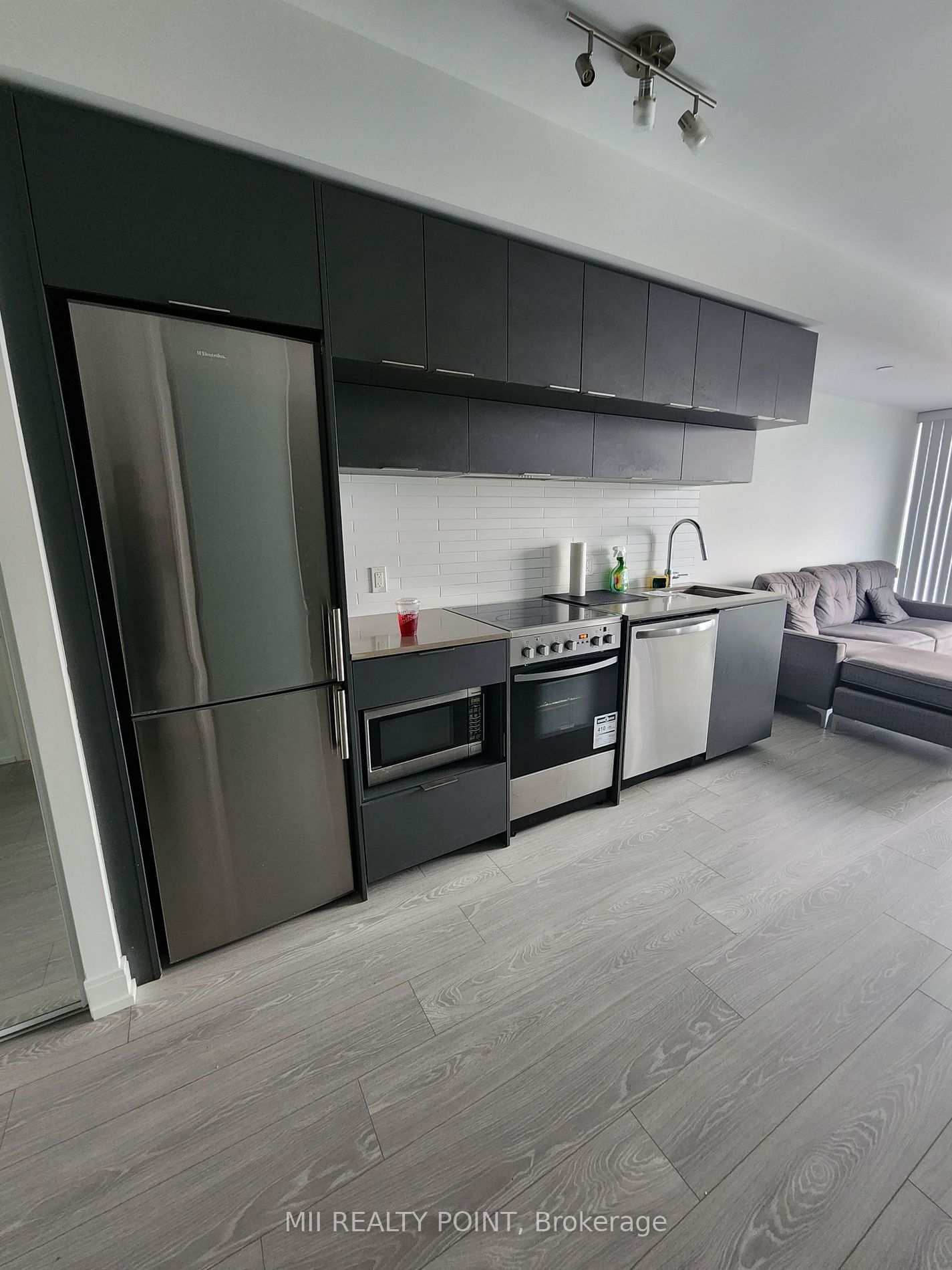 181 Dundas St, unit 2602 for rent