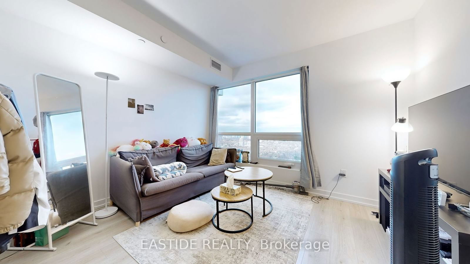 395 Bloor St E, unit 4206 for sale