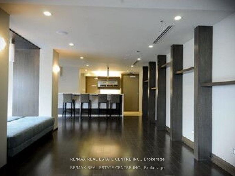 12 Yonge St, unit 2002 for rent