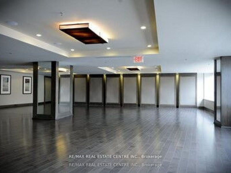 12 Yonge St, unit 2002 for rent