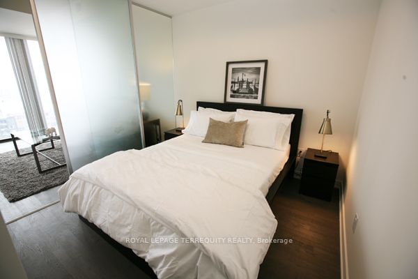 629 King St W, unit 1315 for rent