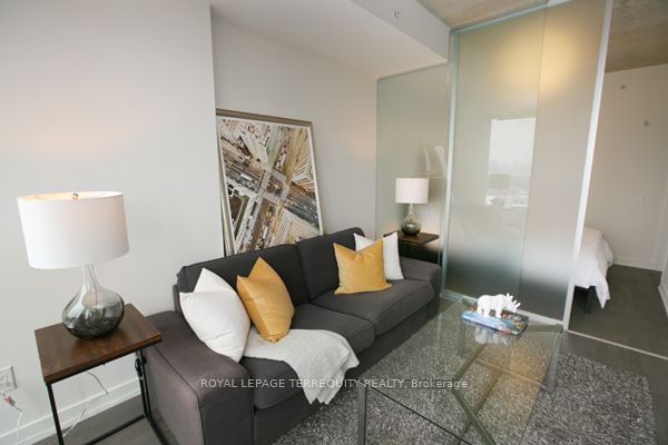 629 King St W, unit 1315 for rent