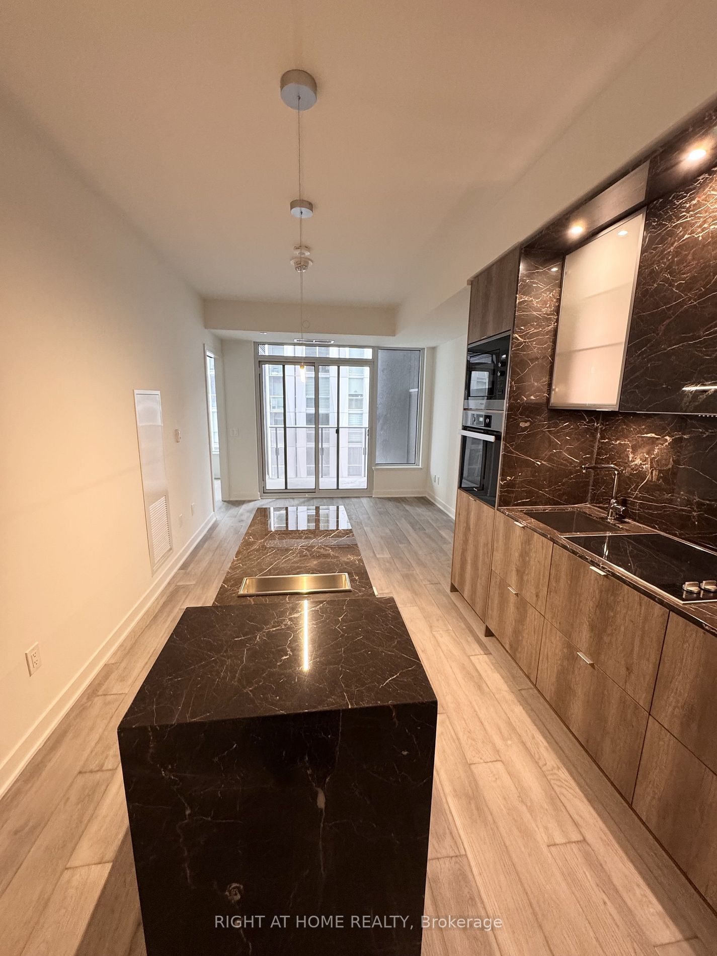 11 Yorkville Ave, unit 1907 for rent