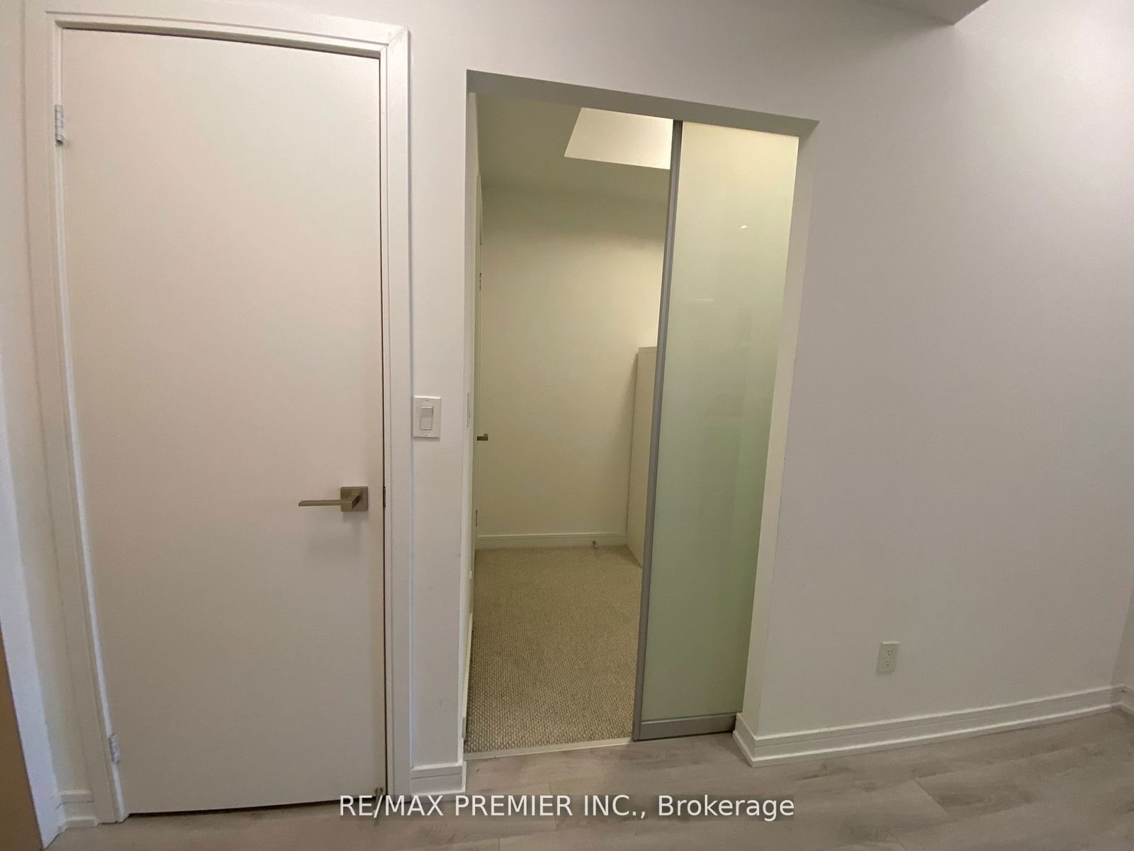 621 Sheppard Ave E, unit 606 for rent