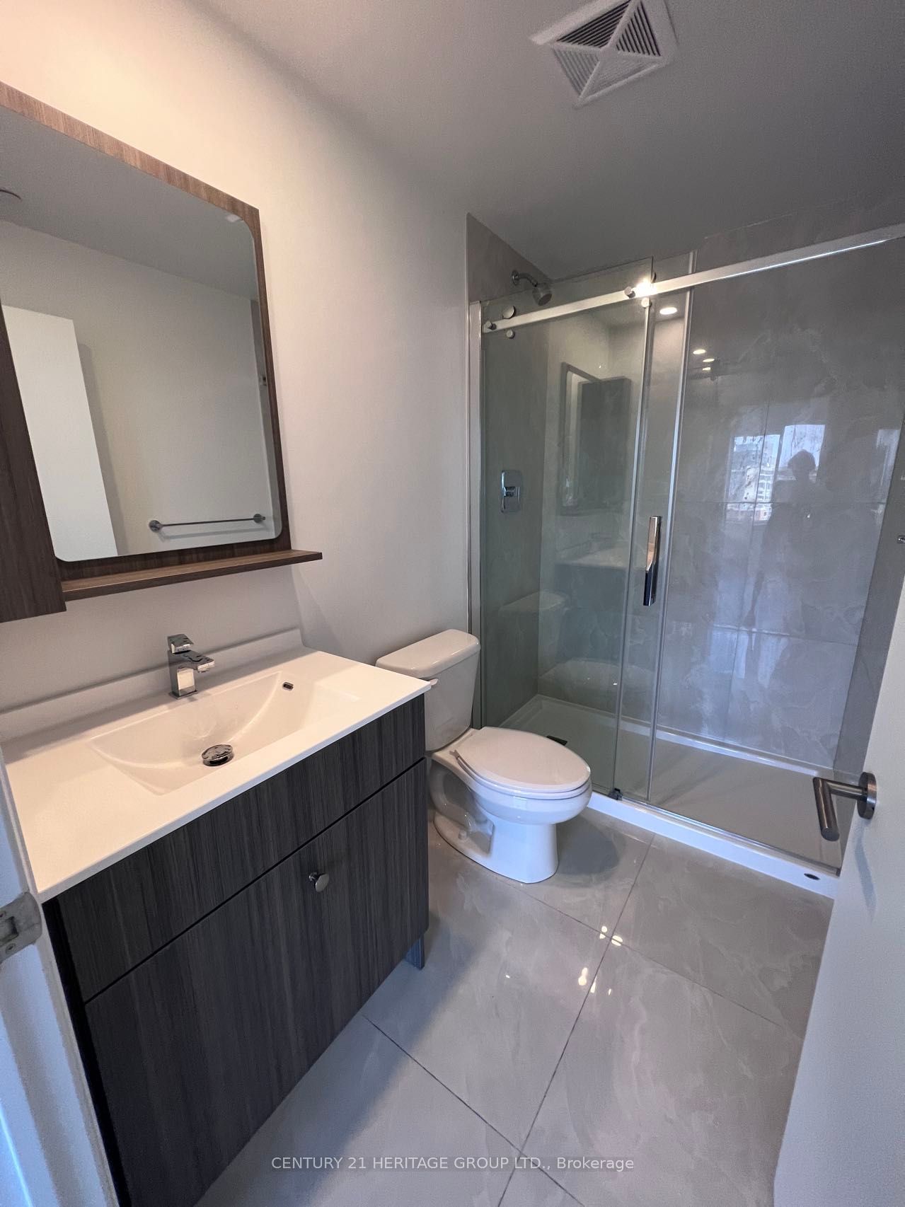 75 Canterbury Pl, unit 2215 for rent