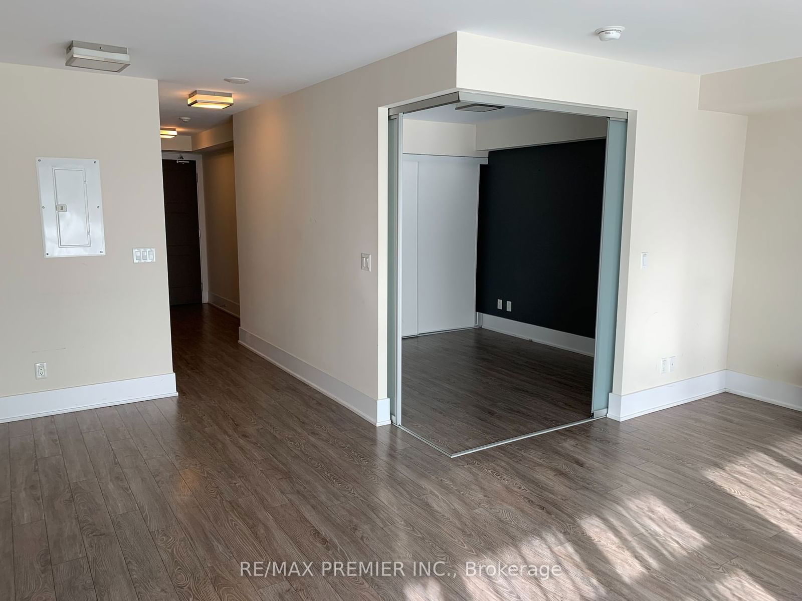 300 Front St, unit 1203 for rent