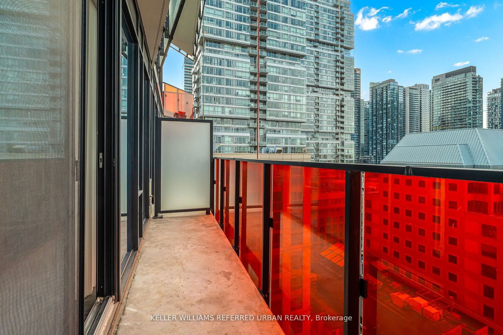 215 Queen St W, unit 1302 for rent