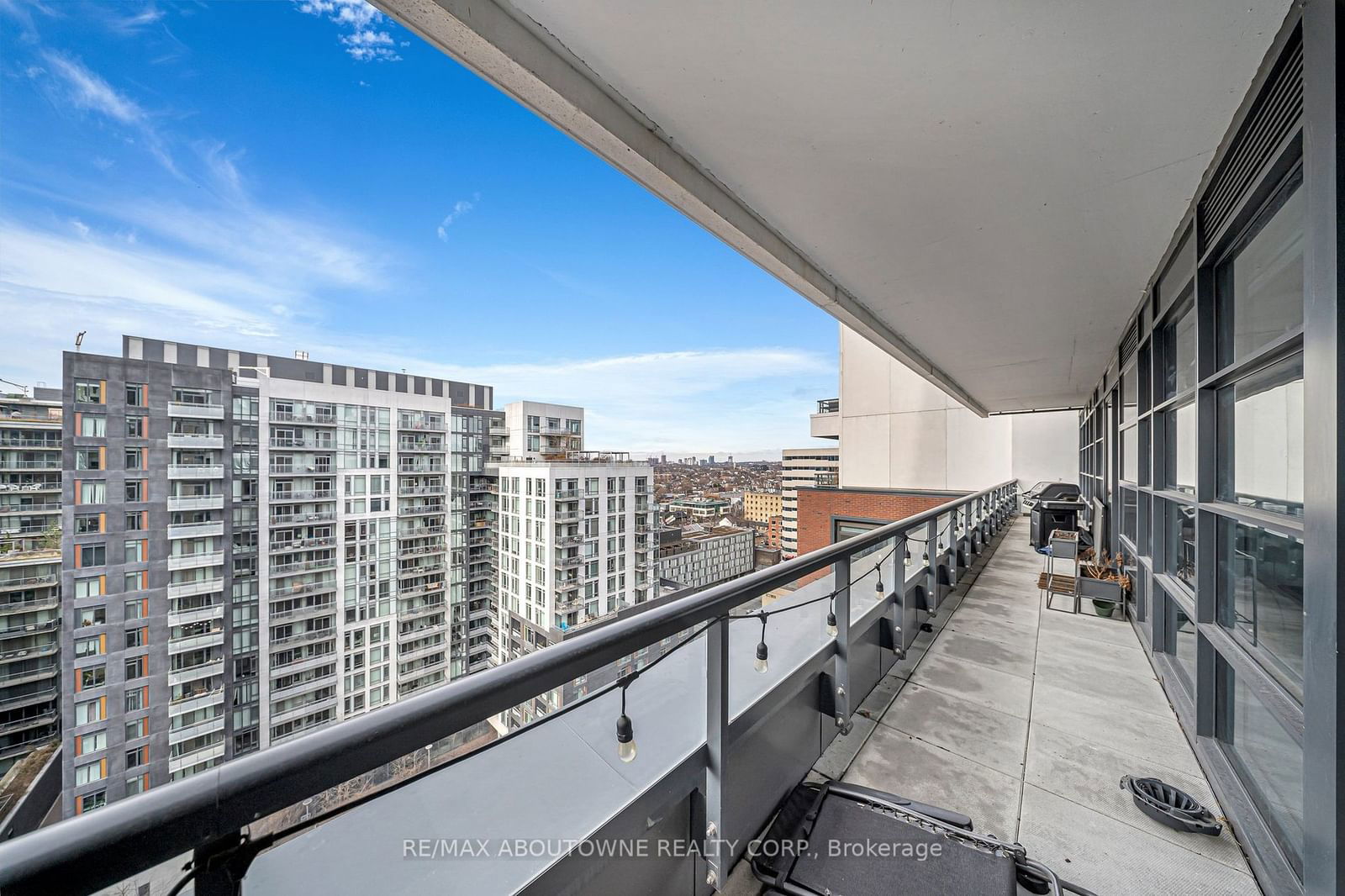 501 Adelaide St W, unit 1404 for rent