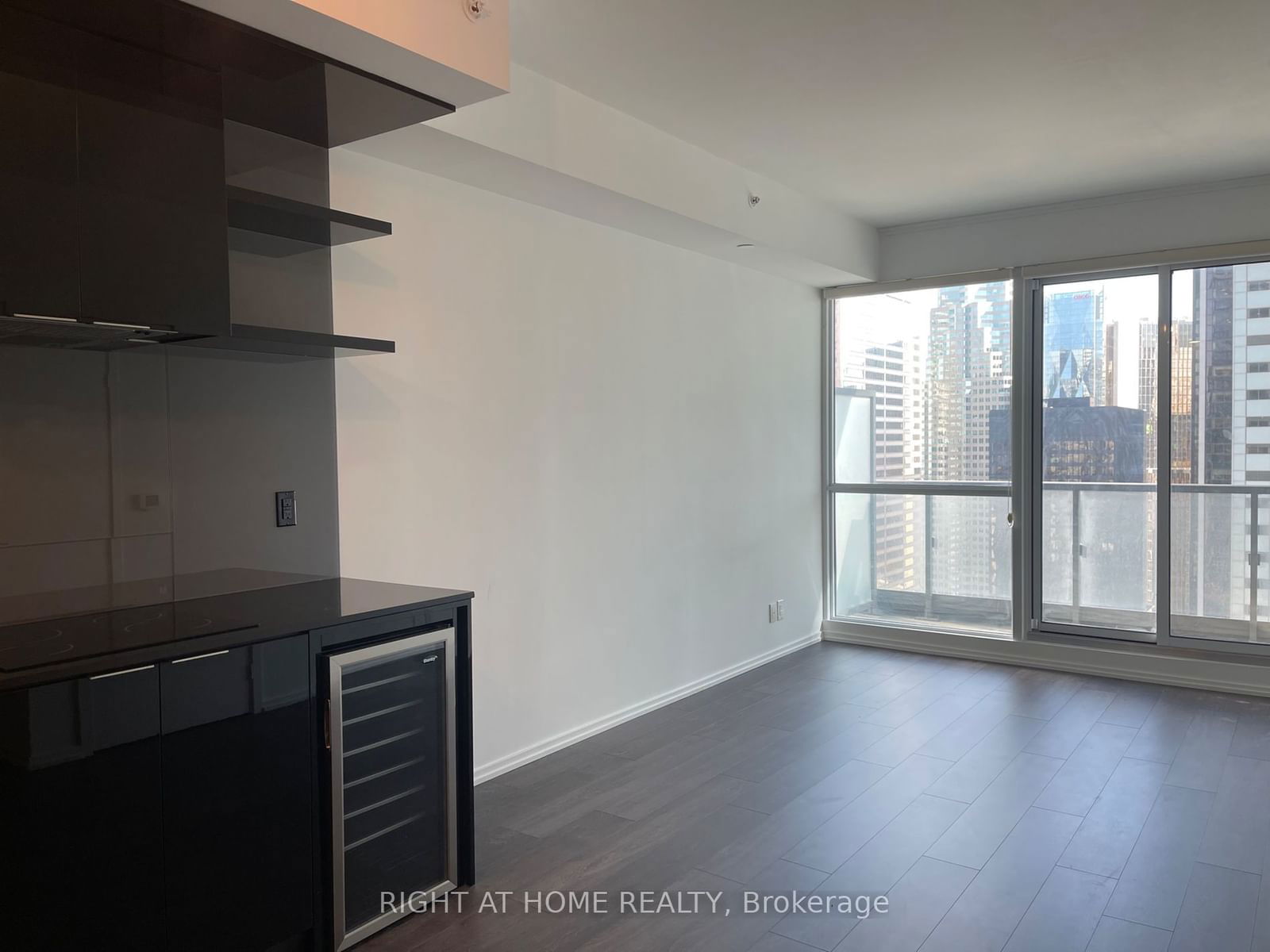 70 Temperance St, unit 4010 for rent