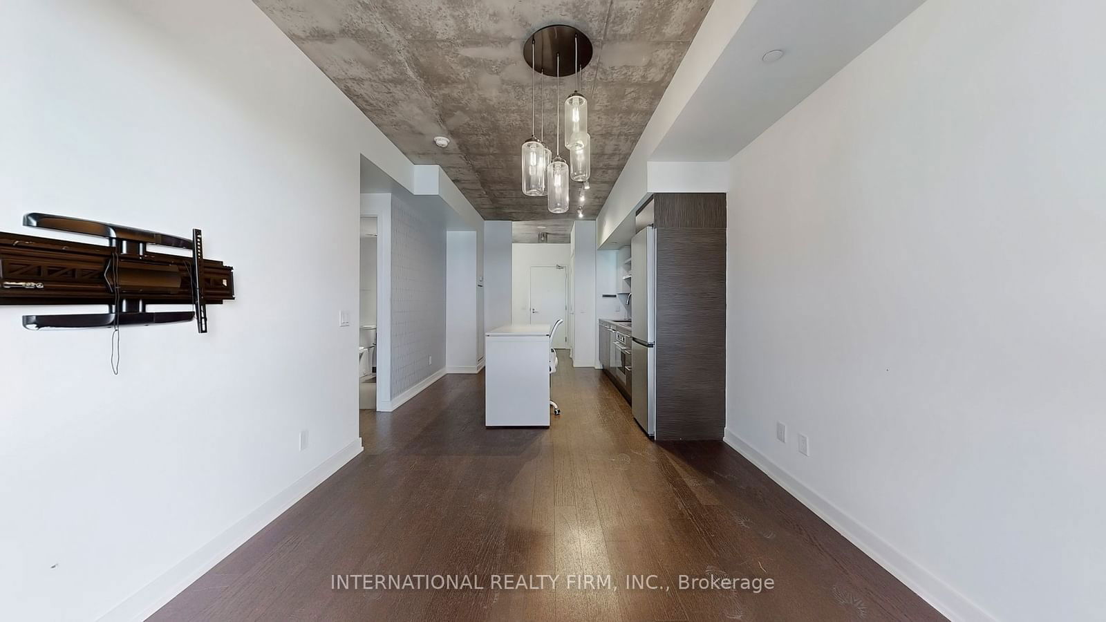 1030 King St W, unit 725 for rent